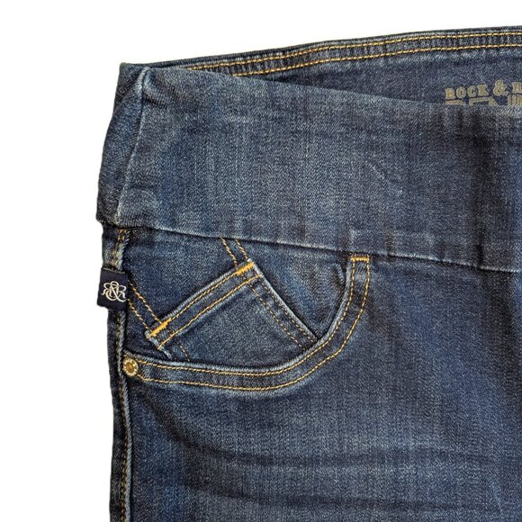 Rock & Republic Jeans Fever Pull On Dark Medium Wash Mid Rise Skinny Size 10 - Picture 3 of 11